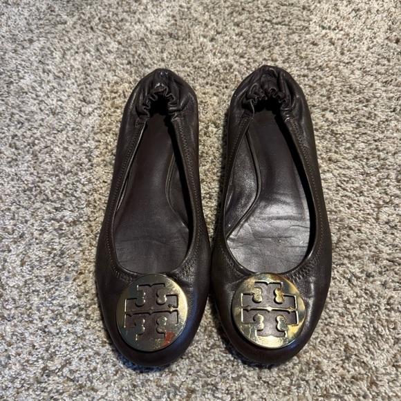 Tory Burch Dark Brown Leather Reva Flats with Gold Logo -9/9.5 - Picture 1 of 11